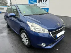 Peugeot 208 1.4 HDi 70 cv Active prmiere main