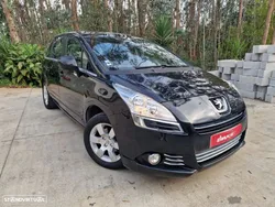 Peugeot 5008 1.6 HDi Executive JLL17