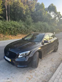 Mercedes-Benz GLA 220 d AMG Line 4-Matic