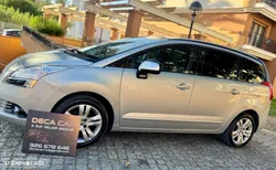 Peugeot 5008 1.6 HDi Executive CMP6 JLL17