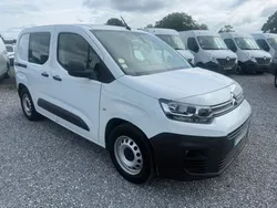 Citroen berlingo hdi 100 attelage 3 places 9083 ht
