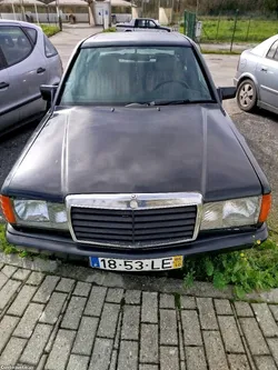 Mercedes-Benz E 200 E190d