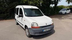 Renault Kangoo 5 places essence