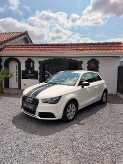 Audi a1 1.2 86ch tfsi ambiente 3p