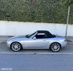 Mazda MX-5 2.0 MZR Sports-Line
