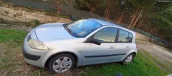 Renault Mégane 1.5dci 5-lugares com pequenos reparos ler