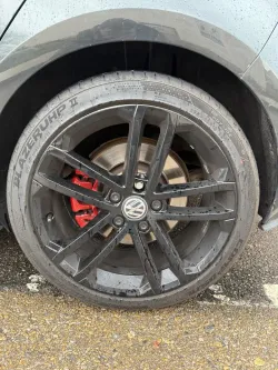 Volkswagen Golf GTI Golf 2.0 TSI GTI 220 GTI