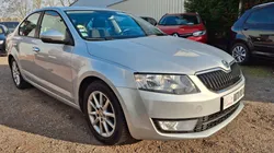 SKODA OCTAVIA 1.6L TDI 110 CH. Kit distribution entretien à jour. Garantie 6 mois sur toute la france 🇫🇷