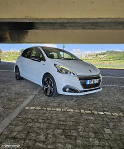 Peugeot 208 1.2 PureTech GT Line