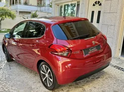 Peugeot 208 Allure 2017 teto panorâmico