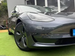 Tesla Model 3 Long-Range Dual Motor AWD