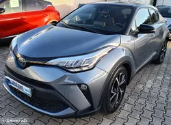 Toyota C-HR 1.8 Hybrid Square Collection