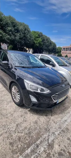 Ford Focus .....