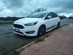FORD Focus 1.0 Ecoboost ST Line 125