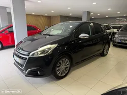 Peugeot 208 1.2 VTi SE Style