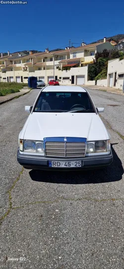 Mercedes-Benz 200 2.0