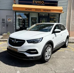 Opel grandland x 1.2 ecotec t 130ch innovation 4x2-entretiens constructeur-kit de distribution recente-garantie
