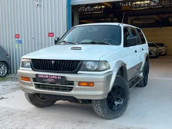 Mitsubishi pajero glx 2.5td break 99cv 303000km 1999