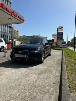 Audi A1 1.2 TFSI 86 CH ambition carnet à jour garanti 6 mois