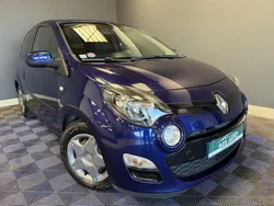 RENAULT TWINGO II 1.2 LEV 16v 75 eco2 Purple