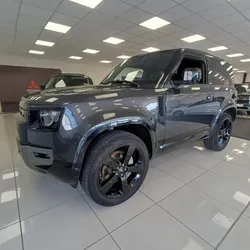 Land rover defender 90 d300 x-dynamic hse
