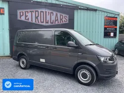 Volkswagen Transporter T6 L1H1 2.0 TDI 150 2 places 13742 HT / 16 490 TTC TVA récupérable Clim GPS Caméra recul Régulateur Bluetooth Très bon état Entretien Garantie Disponibilité immédiate
