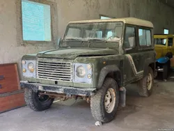 Land Rover Defender 90 Turbo