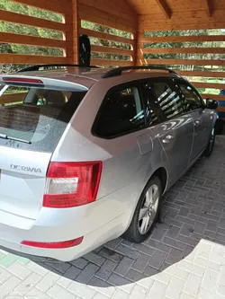 Skoda Octavia Break 1.6 TDi Ambition DSG
