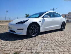 Tesla Model 3 Long-Range Dual Motor AWD