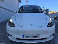 Tesla Model Y Long range tração integral