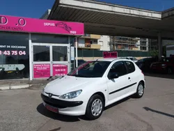 2500 H.T 206 HDi 70 cv société " 170.000 kms " Pack CD Clim