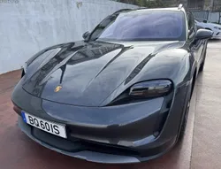 Porsche Taycan 4