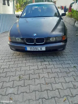 BMW 525