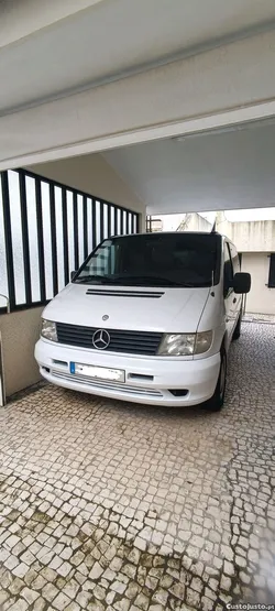 Mercedes-Benz Vito 110D 2.3 TD 9 lugares