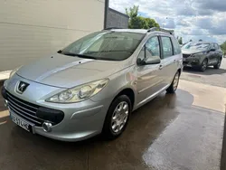 307 sw 1.6 essence 110cv équipé pmr