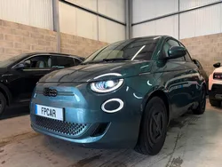 Fiat 500 e 118cv 42kwh GIORGIO ARMANI COLLECTOR'S EDITION / CUIR / CAMERA DE RECUL RADARS AV/AR