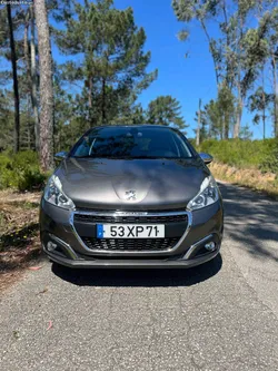 Peugeot 208 1.5 Blue HDI Signature