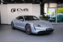 Porsche taycan 4S 571 ch avec batterie performance plus