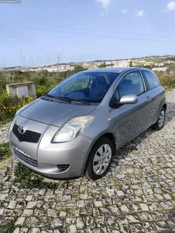 Toyota Yaris 1.0 vvti economico