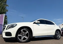 Mercedes GLA 180 D FASCINATION 7G-DCT