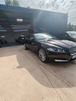 Très très belle jaguar XF 2.2d 200cv luxe premium