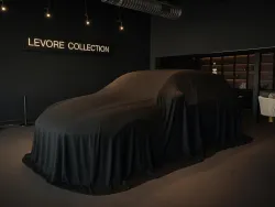 Aston Martin DBX 707