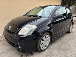 Citroën C2 VTS 122ch 2008 endommagé