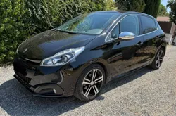 PEUGEOT 208 1.6l HDI GT Line