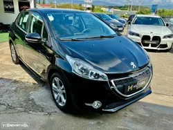 Peugeot 208 1.2 VTi SE Style