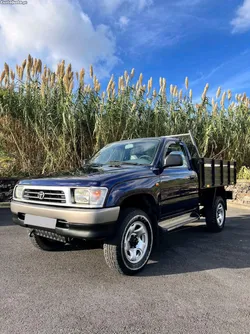Toyota Hilux 4x4