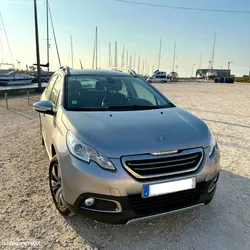 Peugeot 2008 1.2 PureTech Allure