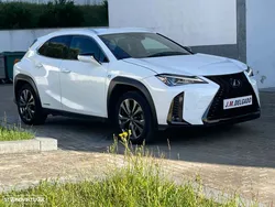 Lexus UX 250h F Sport