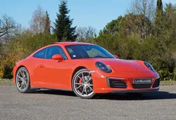 Porsche 991.2 Carrera 4S PDK Orange Lava Intérieur Full Cuir Noir Toit Ouvrant électrique Pack Chrono Sport Plus Echappement Sport à valves Bose Carplay