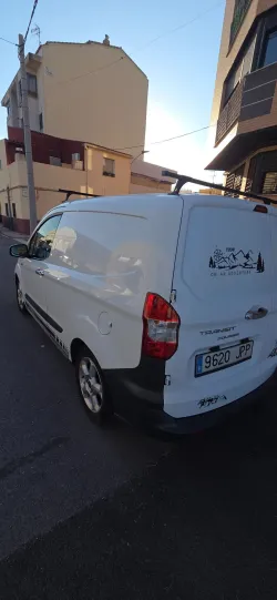 FORD Transit Courier Kombi 1.5TDCi Ambiente 95